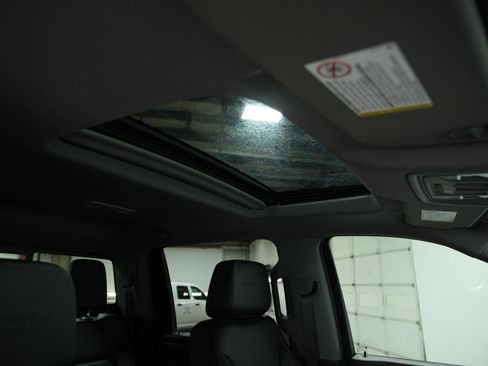 Used 2022 GMC Sierra 2500 Denali w/ Denali Ultimate Package image 21