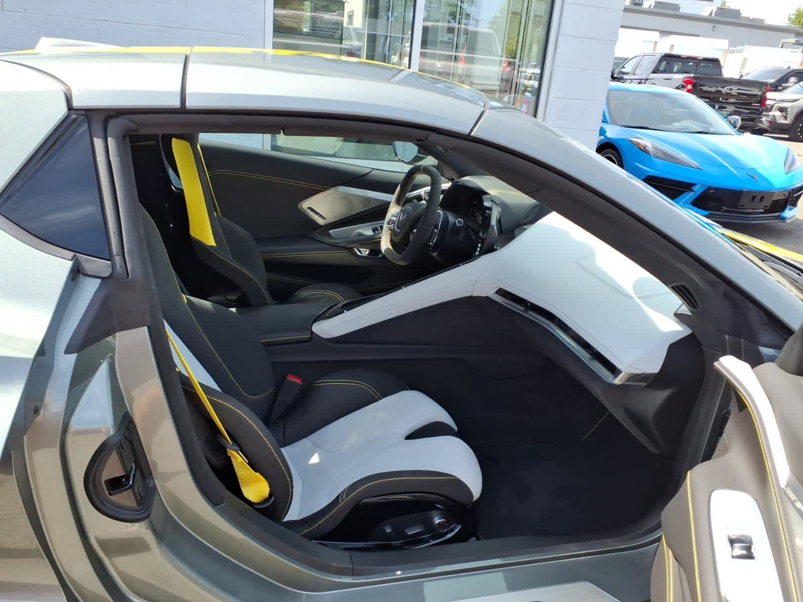 Certified 2022 Chevrolet Corvette Stingray Premium Conv RWD image 16
