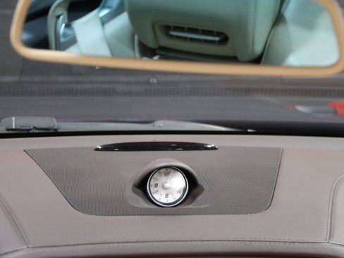 Used 2013 Mercedes-Benz SL 550 w/ Premium Pkg image 52