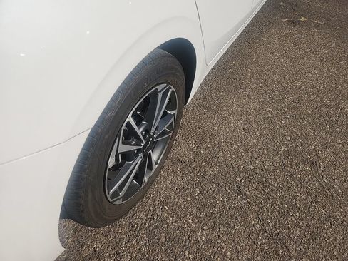 Certified 2023 Kia Forte LXS w/ LXS Technology Package FWD image 14