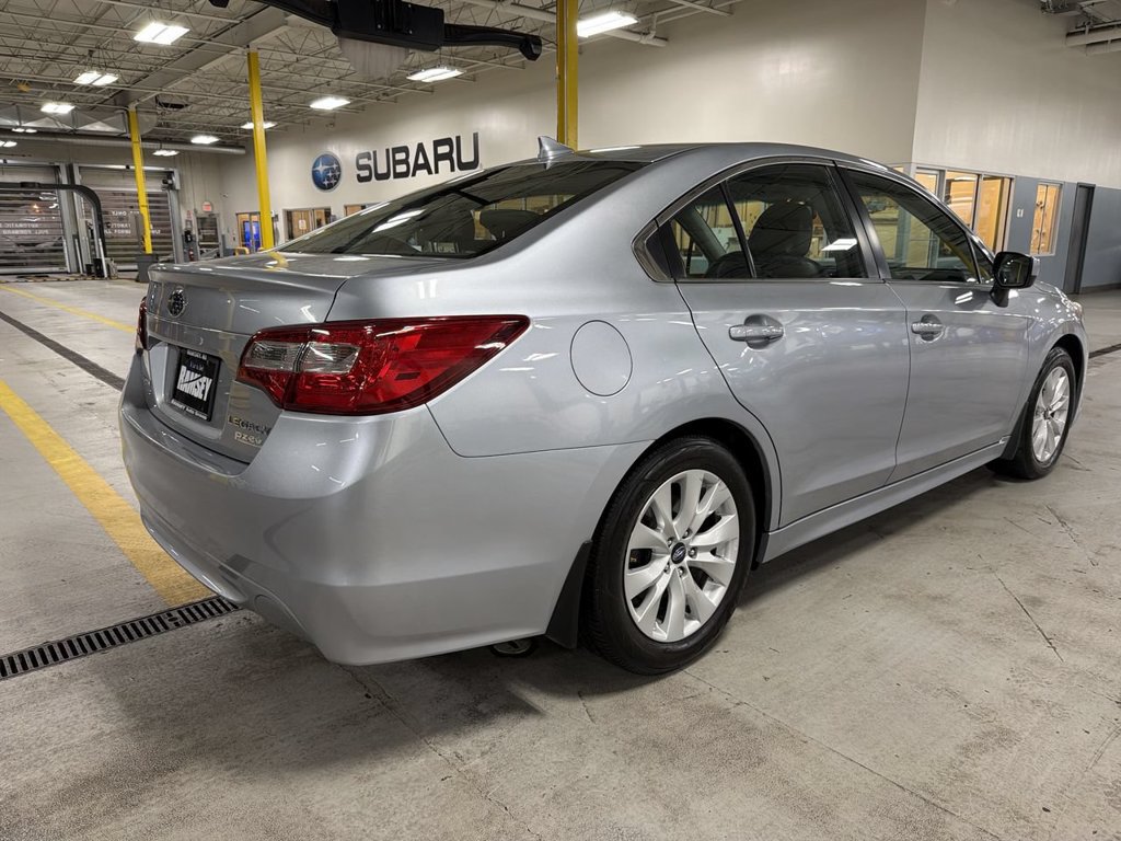 Used 2017 Subaru Legacy 2.5i Premium w/ Moonroof Package AWD/4WD image 8