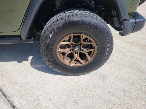 Used 2021 Jeep Wrangler Unlimited Rubicon AWD/4WD image 23