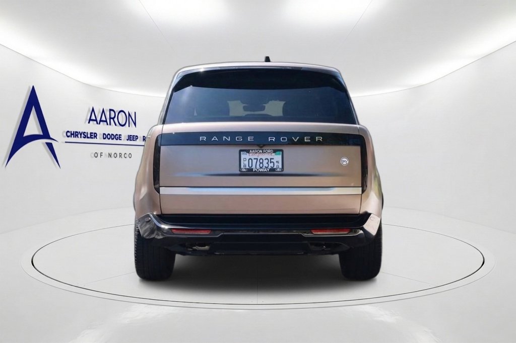 Used 2023 Land Rover Range Rover SV AWD/4WD image 5