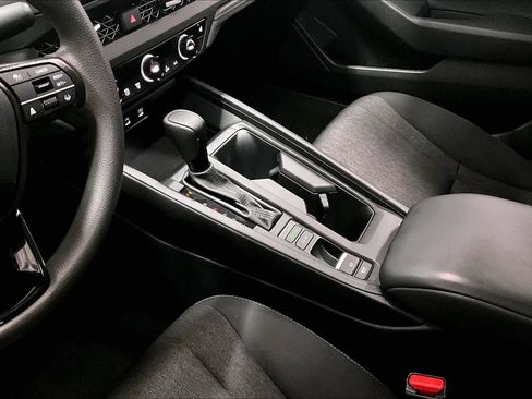 Used 2023 Honda Accord EX image 14