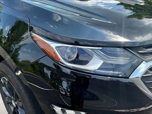 Used 2020 Chevrolet Equinox LS AWD/4WD image 27