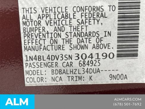 Used 2025 Nissan Altima 2.5 SV FWD image 35