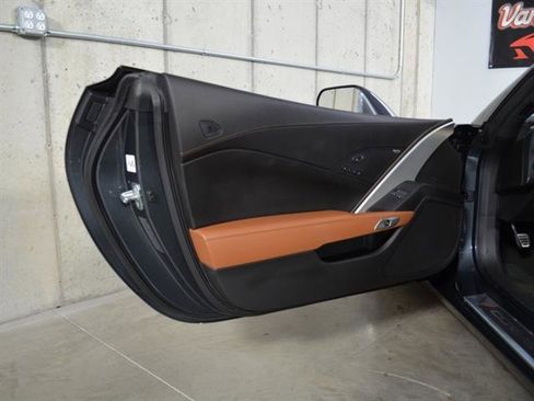 Used 2014 Chevrolet Corvette Stingray w/ 2LT Preferred Equipment Group image 10