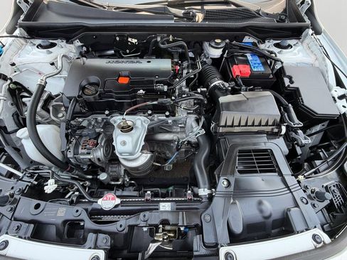 Used 2023 Honda Civic LX image 9