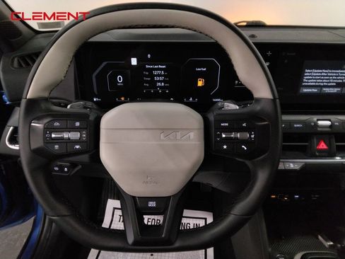 Used 2025 Kia K4 GT-Line w/ GT-Line Premium Package image 10