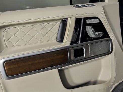 Used 2021 Mercedes-Benz G 550 image 13
