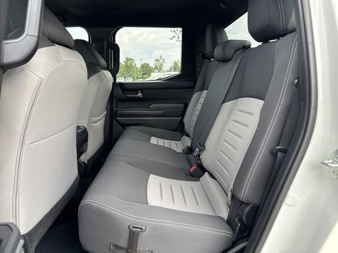 Used 2024 Toyota Tacoma TRD Sport AWD/4WD image 28