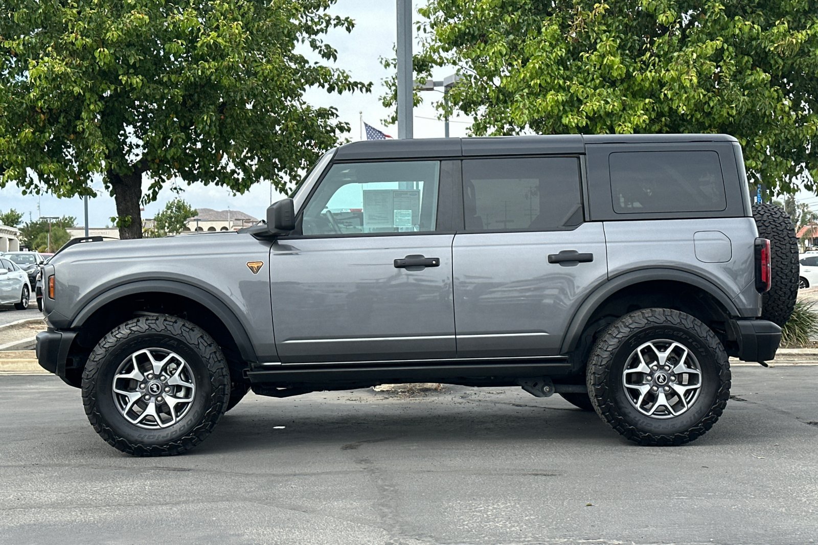 Used 2025 Ford Bronco Badlands AWD/4WD image 7
