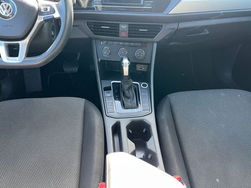 Used 2019 Volkswagen Jetta SE FWD image 11