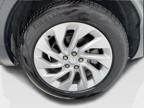 Used 2025 Land Rover Discovery S AWD/4WD image 35