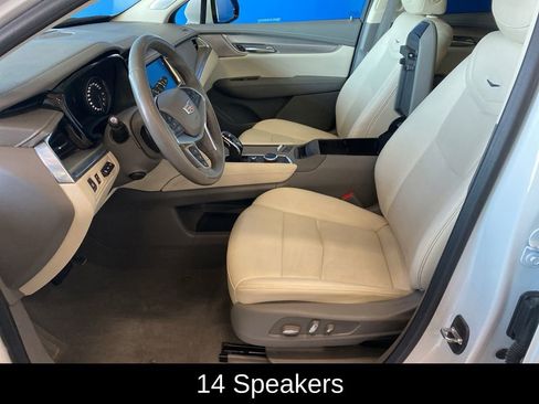 Used 2024 Cadillac XT5 Premium Luxury w/ Technology Package AWD/4WD image 9