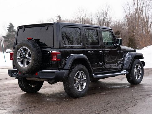 Used 2019 Jeep Wrangler Unlimited Sahara w/ Uconnect 4C Nav & Sound Group image 5