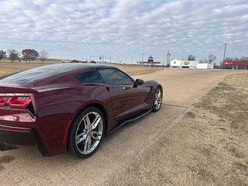 Used 2016 Chevrolet Corvette Stingray Coupe w/ 2LT Preferred Equipment Group image 3
