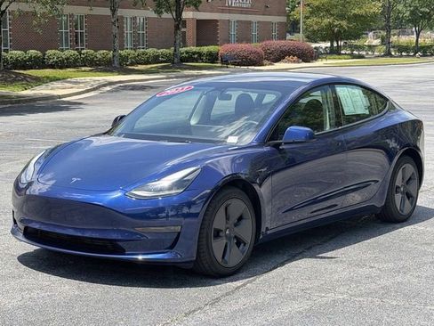 Used 2023 Tesla Model 3 Standard Range RWD image 2