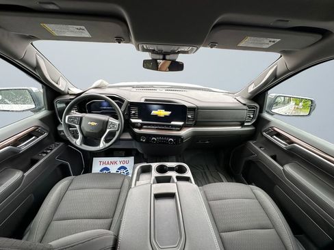 Used 2023 Chevrolet Silverado 1500 LT AWD/4WD image 10