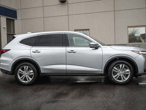 New 2026 Acura MDX image 2