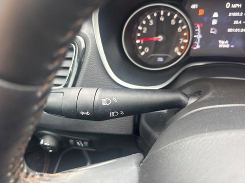 Used 2018 Jeep Compass Limited w/ Navigation Group image 20