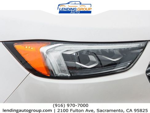 Used 2019 Ford Edge Titanium w/ Equipment Group 301A image 7