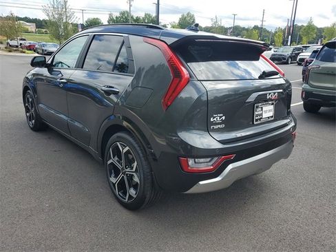 New 2025 Kia Niro SX Touring image 4