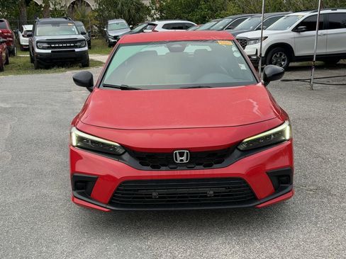 Used 2022 Honda Civic Sport image 2