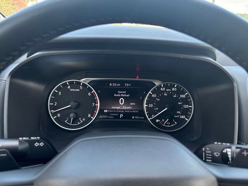 Used 2025 Nissan Rogue SV FWD image 42