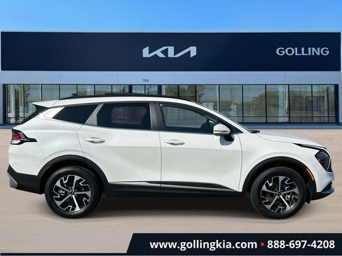 Certified 2025 Kia Sportage EX w/ EX Premium Package AWD/4WD image 2