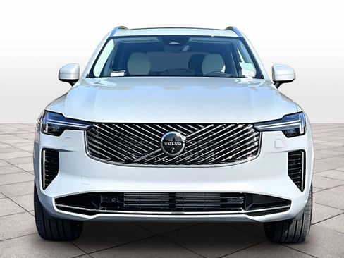 Used 2026 Volvo XC90 T8 Ultra w/ Protection Package Premier AWD/4WD image 3