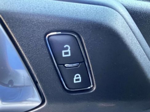 New 2025 Ford Bronco Outer Banks image 18