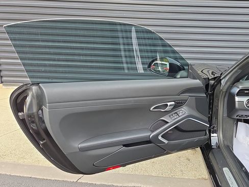 Certified 2017 Porsche 911 Carrera S image 7