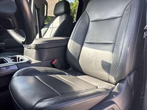 Used 2019 Chevrolet Silverado 1500 LTZ w/ LTZ Plus Package AWD/4WD image 14