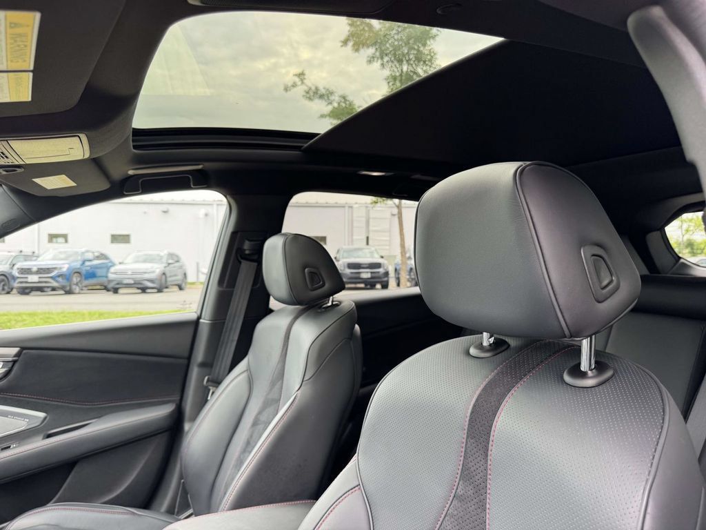 Used 2023 Acura RDX w/ Advance Package AWD/4WD image 19