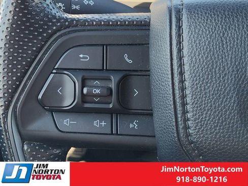 Used 2025 Toyota Tacoma SR image 27