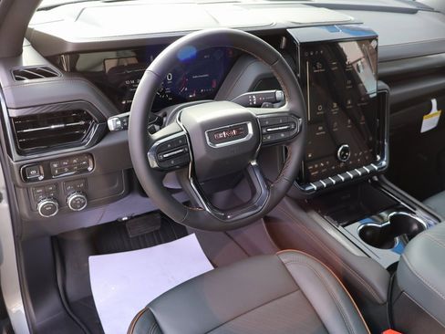 New 2026 GMC Yukon XL AT4 w/ AT4 Premium Package image 27