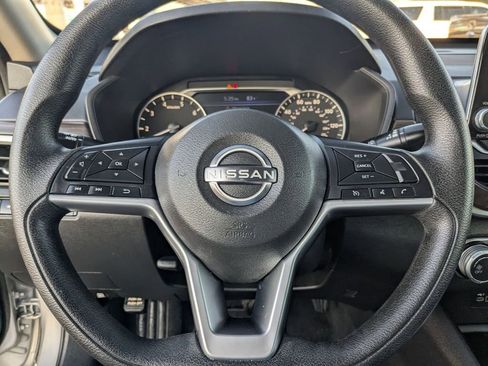 Used 2024 Nissan Altima 2.5 SV image 17