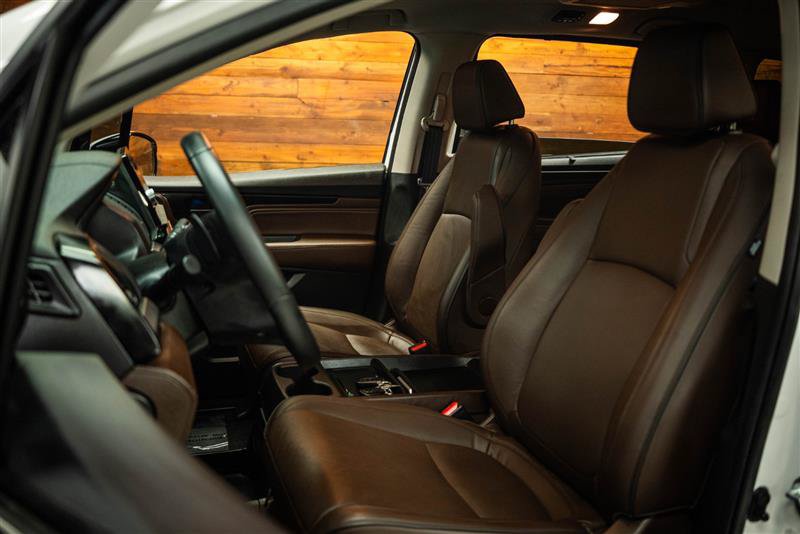 Used 2025 Honda Odyssey Touring image 10