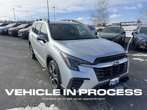Used 2023 Subaru Ascent Limited image 1
