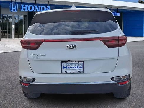 Used 2022 Kia Sportage LX w/ LX FWD Value Edition Package image 7