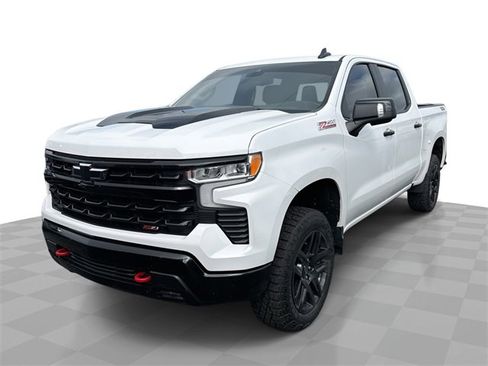 Used 2022 Chevrolet Silverado 1500 LT Trail Boss w/ LT Trail Boss Premium Package image 1