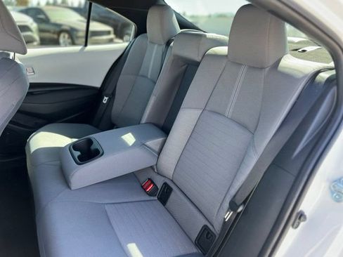 Used 2023 Toyota Corolla SE w/ Carpet Mat Package (TMS) FWD image 19