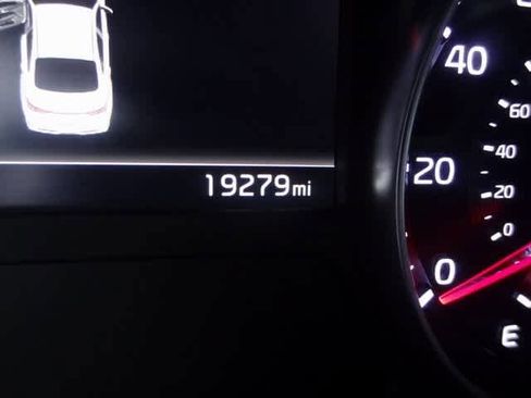 Used 2024 Kia Forte GT-Line w/ GT-Line Premium Package image 17