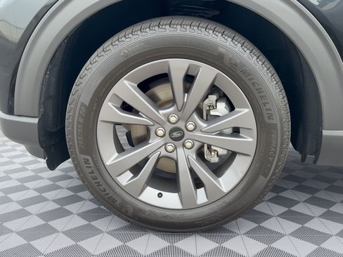 Certified 2025 Ford Explorer Active w/ Active Comfort Package AWD/4WD image 13