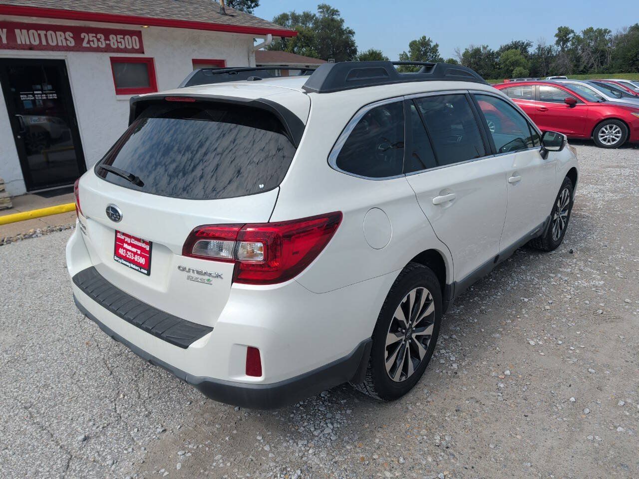 Used 2015 Subaru Outback 2.5i Limited AWD/4WD image 3