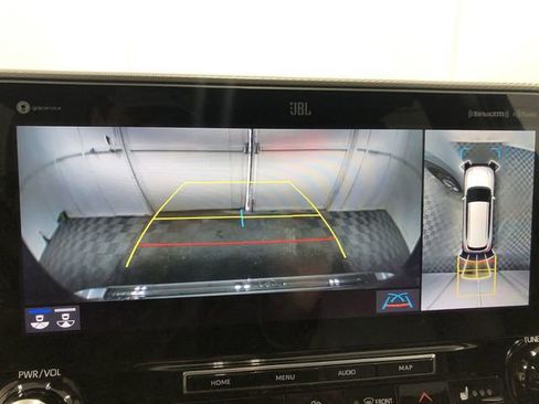 Used 2021 Toyota Highlander Platinum image 22