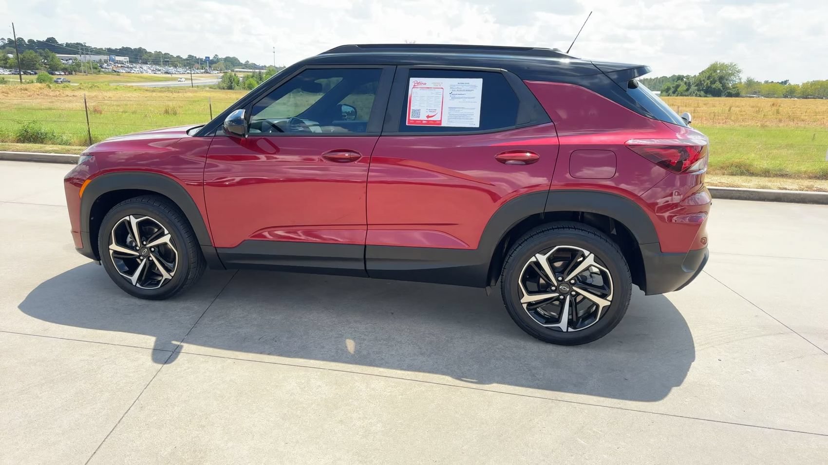 Used 2021 Chevrolet TrailBlazer RS w/ Technology Package FWD image 6