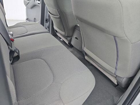 Certified 2020 Nissan Frontier SV RWD image 11