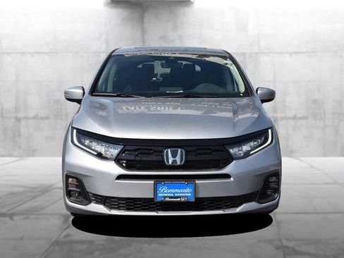New 2026 Honda Odyssey Touring image 4